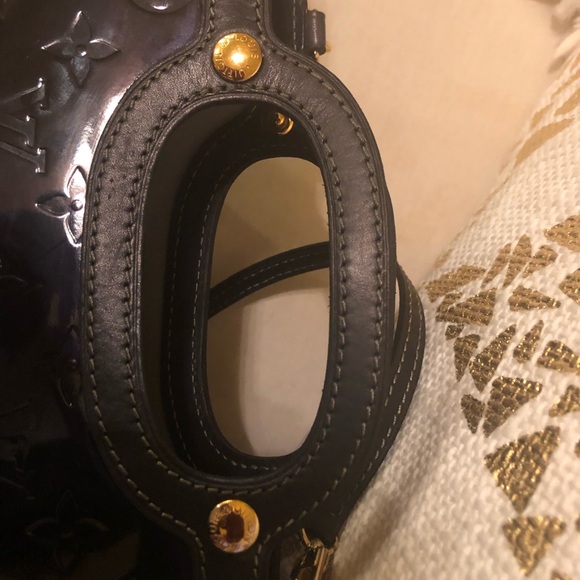 Authentic LV clutch vernissSOLD - Picture 8 of 8